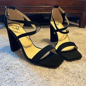 Windsor One And Only Nubuck Block Heels
